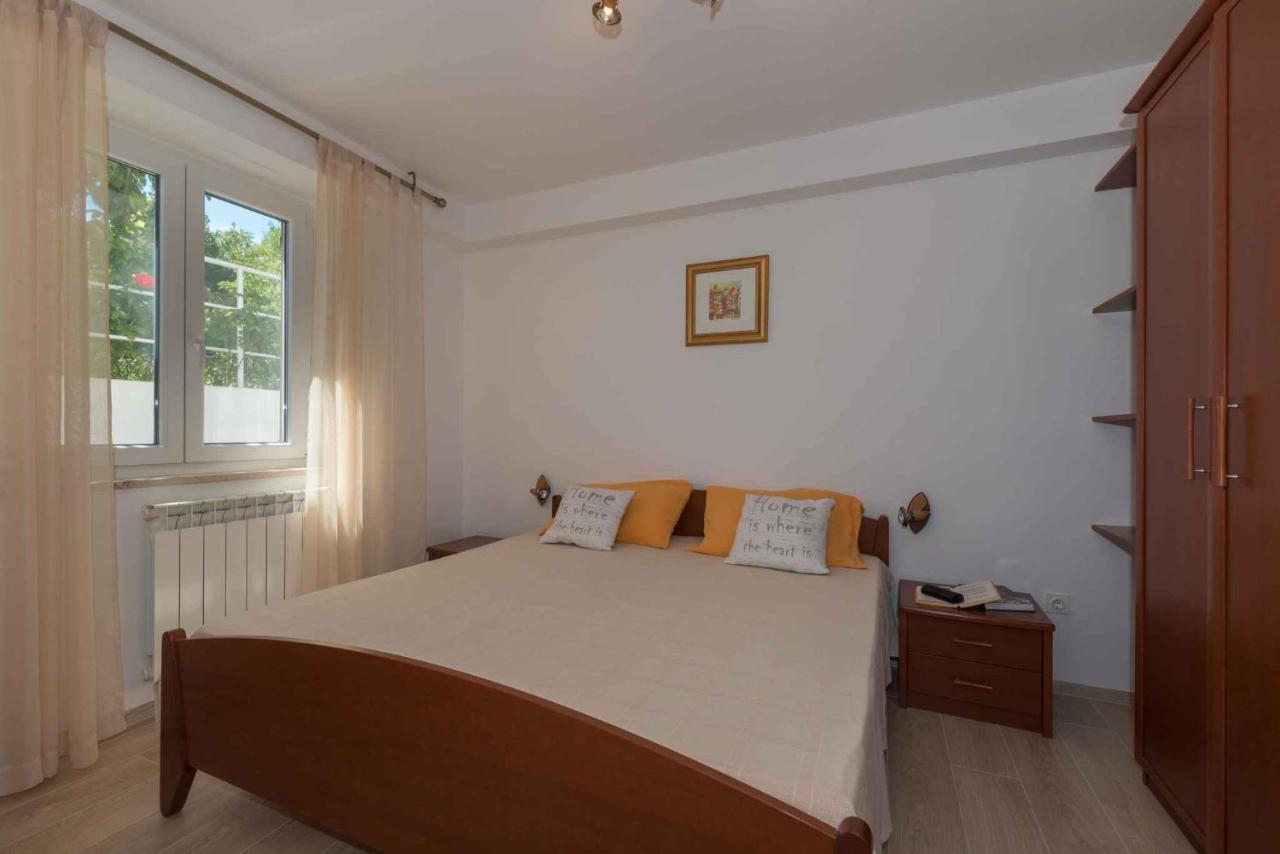 Apartments In Ravni/Istrien 30383 Dış mekan fotoğraf