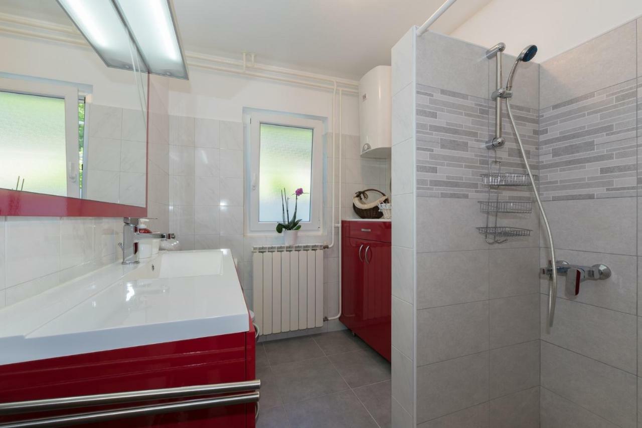Apartments In Ravni/Istrien 30383 Dış mekan fotoğraf